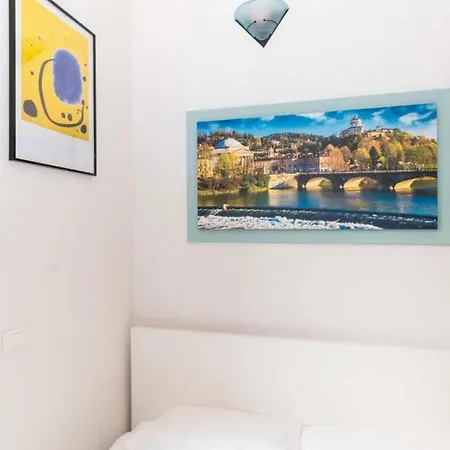 Lungo Dora Sweet Studio Apartment *