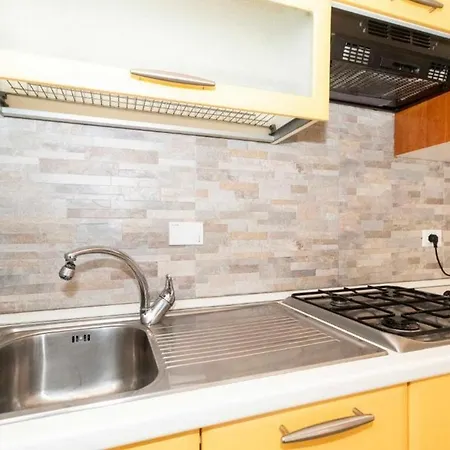 Lungo Dora Sweet Studio Apartamento *